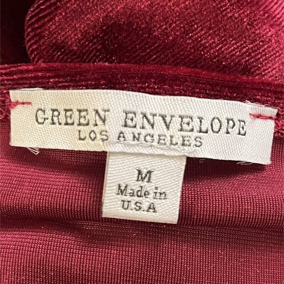 Green Envelope Red Velvet Renaissance Top Ruched & Queen Anne Neckline Medium - Picture 7 of 8
